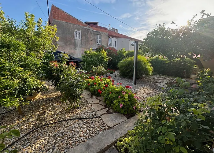 Marica Holiday home Tkon