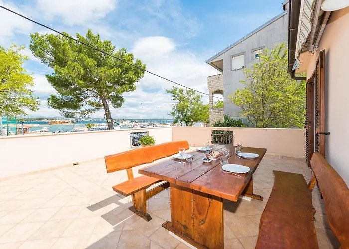 بيت للعطل Marica *